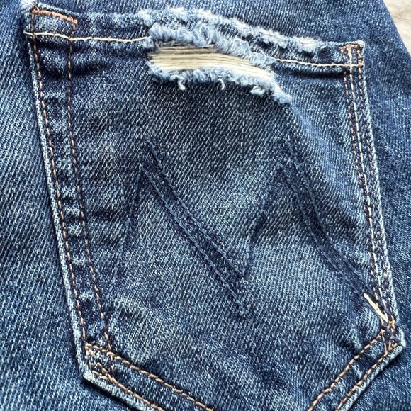 MOTHER The Rascal Skimp Jeans Womens Size 26x26 Yee Haw Distressed Medium Denim - Picture 13 of 15